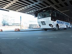 Der HafenCity Riverbus bietet eine Mischung aus Stadt- und Flussrundfahrt.