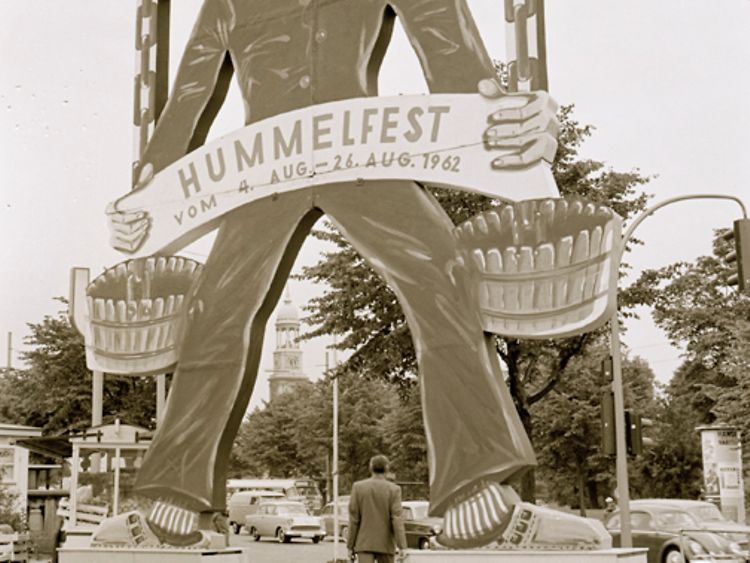  Hummelfigur auf dem Hamburger Sommerdom 1962
